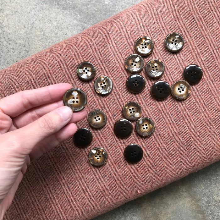 Knotty Lamb - Buttons - Retrosaria - Accessory