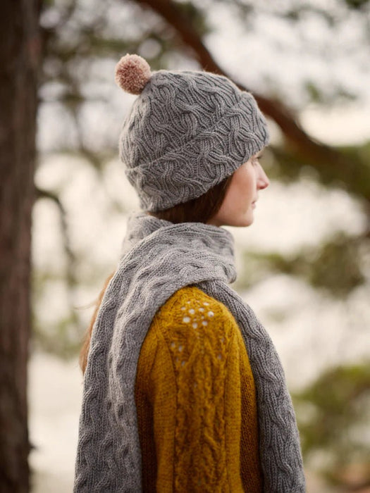 Knotty Lamb - Entwined - Laine - Books