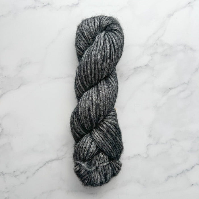 Knotty Lamb - Illîmani Amelie - Illimani Yarn - Yarn