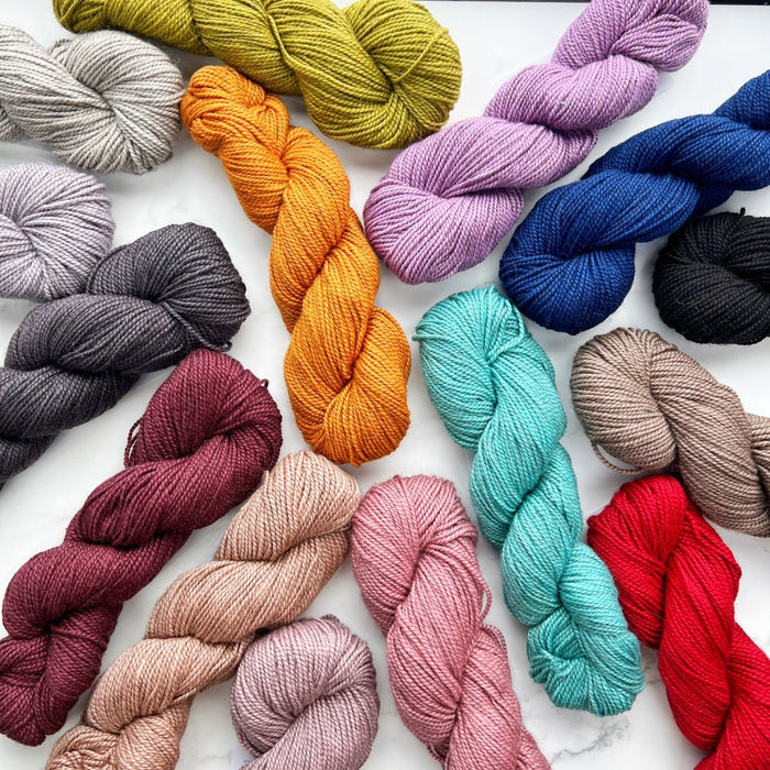 Knotty Lamb - Illîmani Santi - Illimani Yarn - Yarn