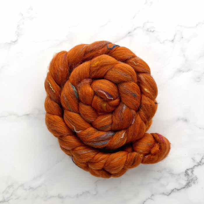 Knotty Lamb - La Bien Aimée Confetti Fiber - La Bien Aimée - Spinning Fiber