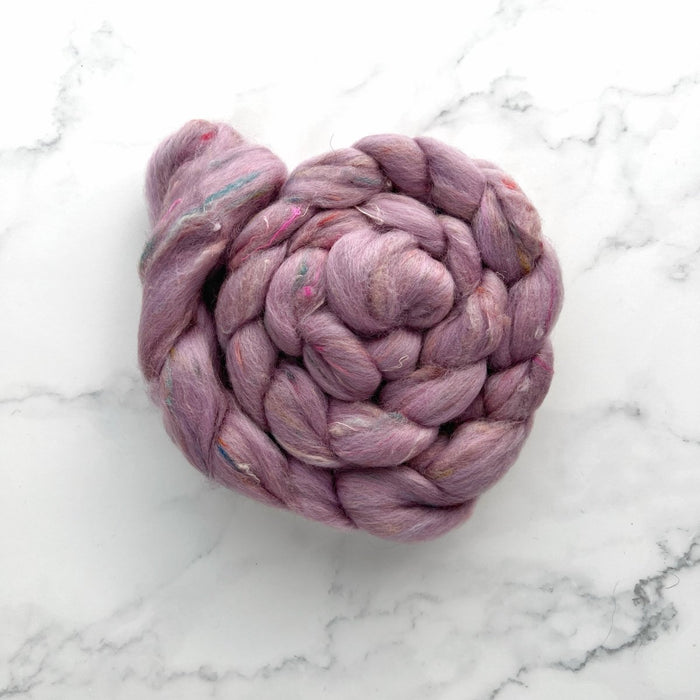 Knotty Lamb - La Bien Aimée Confetti Fiber - La Bien Aimée - Spinning Fiber