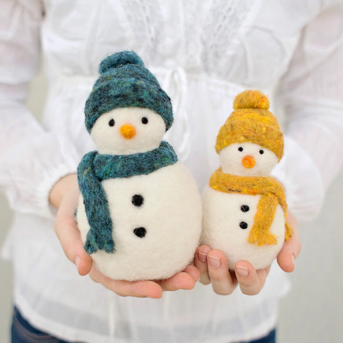 Knotty Lamb - Needle Felting Kit - Snowmen - Felted Sky - Accessory