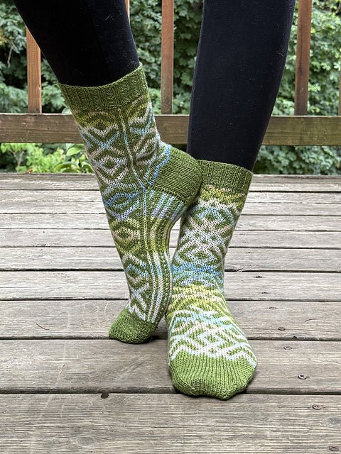 Knotty Lamb - Step Into Color! - Colorwork Sock Workshop - Saturday, October 3, 10:15am-1:15pm - Knotty Lamb - Classes